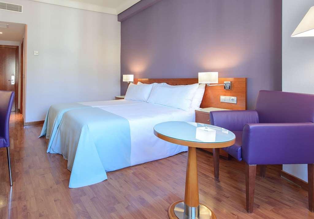 Hotel Madrid Centro, Affiliated By Melia Værelse billede