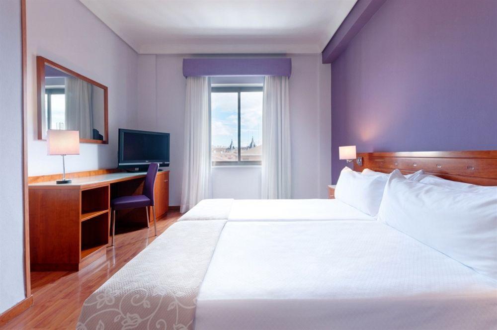 Hotel Madrid Centro, Affiliated By Melia Værelse billede