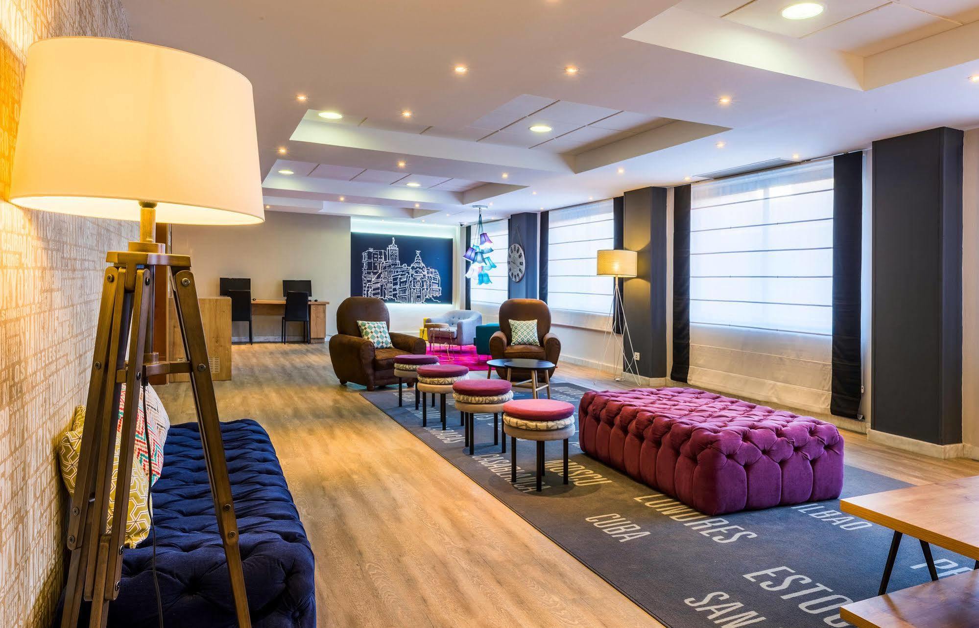 Hotel Madrid Centro, Affiliated By Melia Eksteriør billede