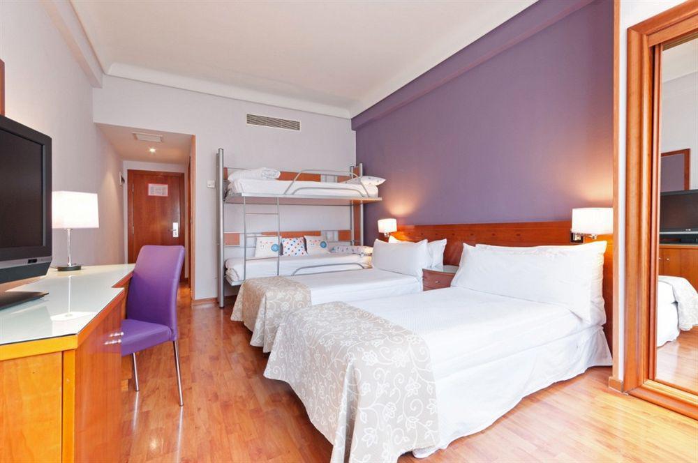 Hotel Madrid Centro, Affiliated By Melia Eksteriør billede