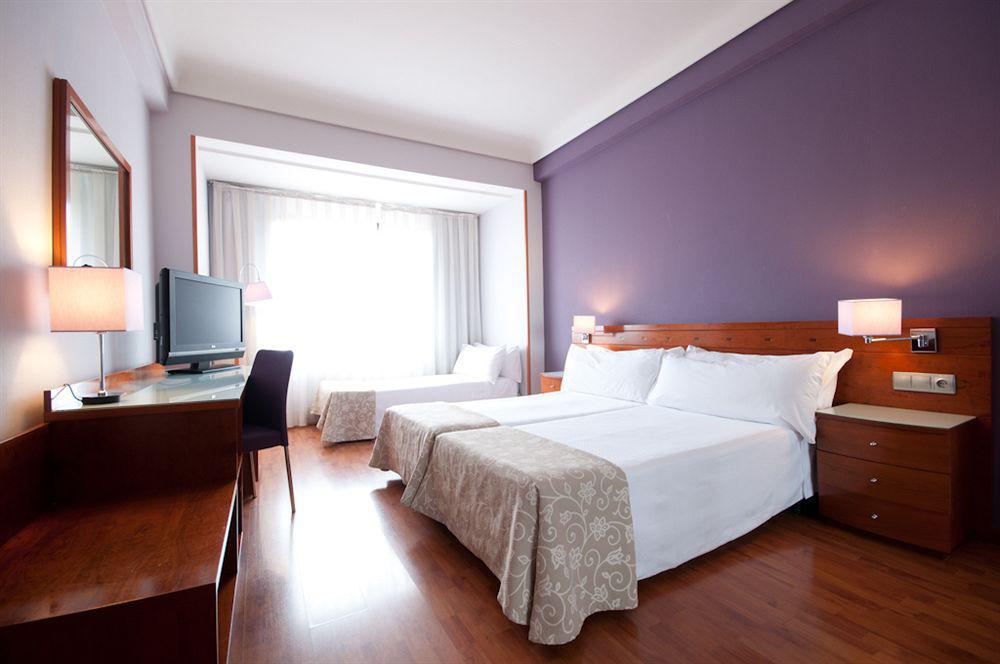 Hotel Madrid Centro, Affiliated By Melia Eksteriør billede